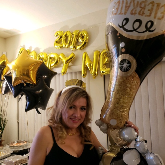 Meet your Posher, Alexandra - Picture 1 of 1